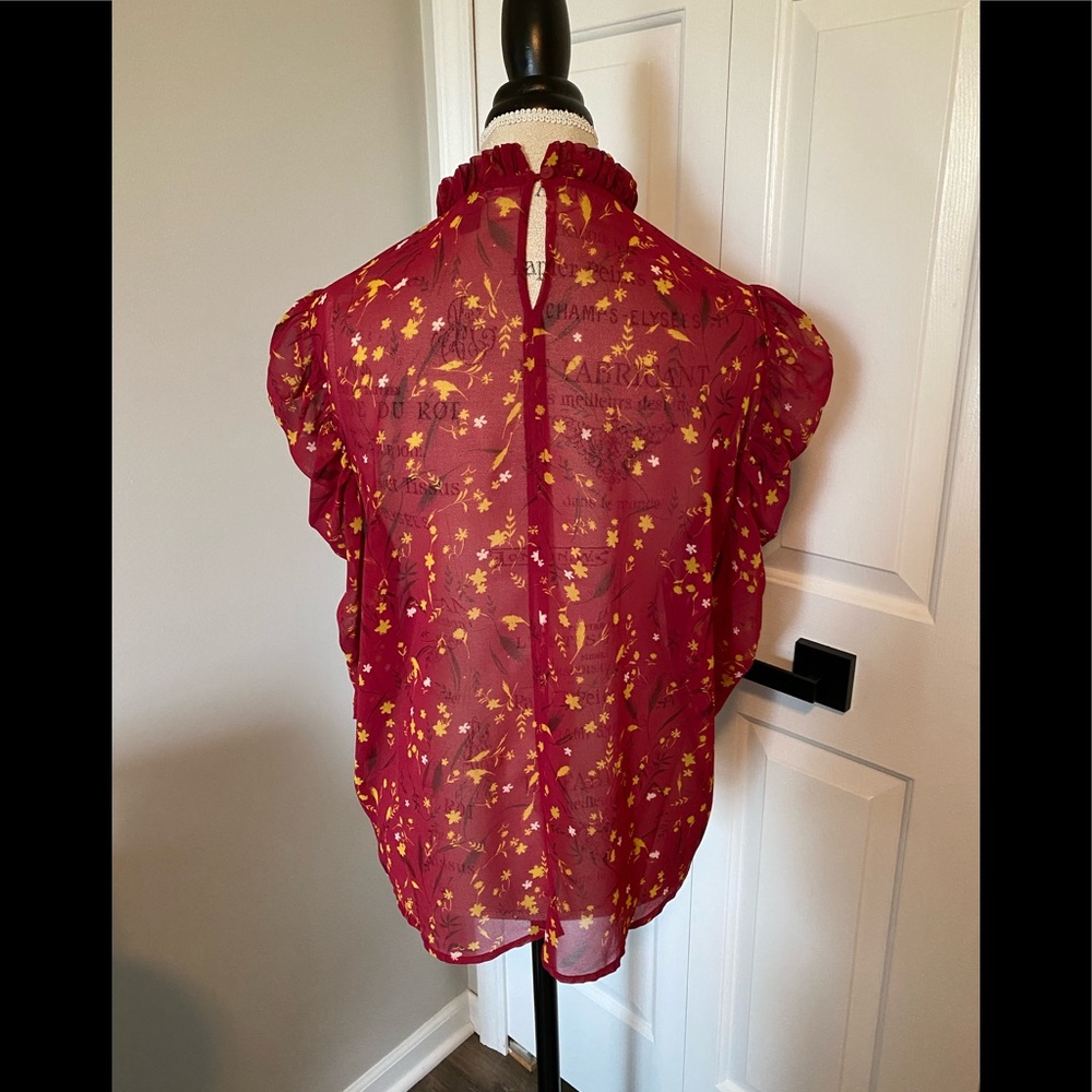 ♥️ Shirred Ruffle Neck Top - Picture 5 of 6